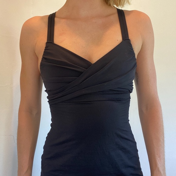 Lulu Lemon Yoga black workout top - Picture 1 of 3